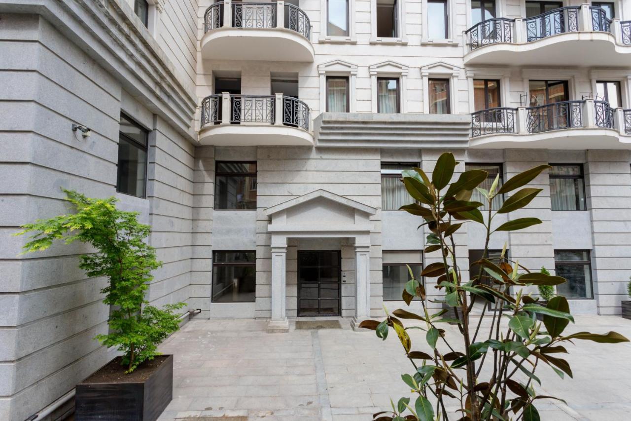 Downtown Two-Bedrom Apartment Tbilisi Eksteriør bilde